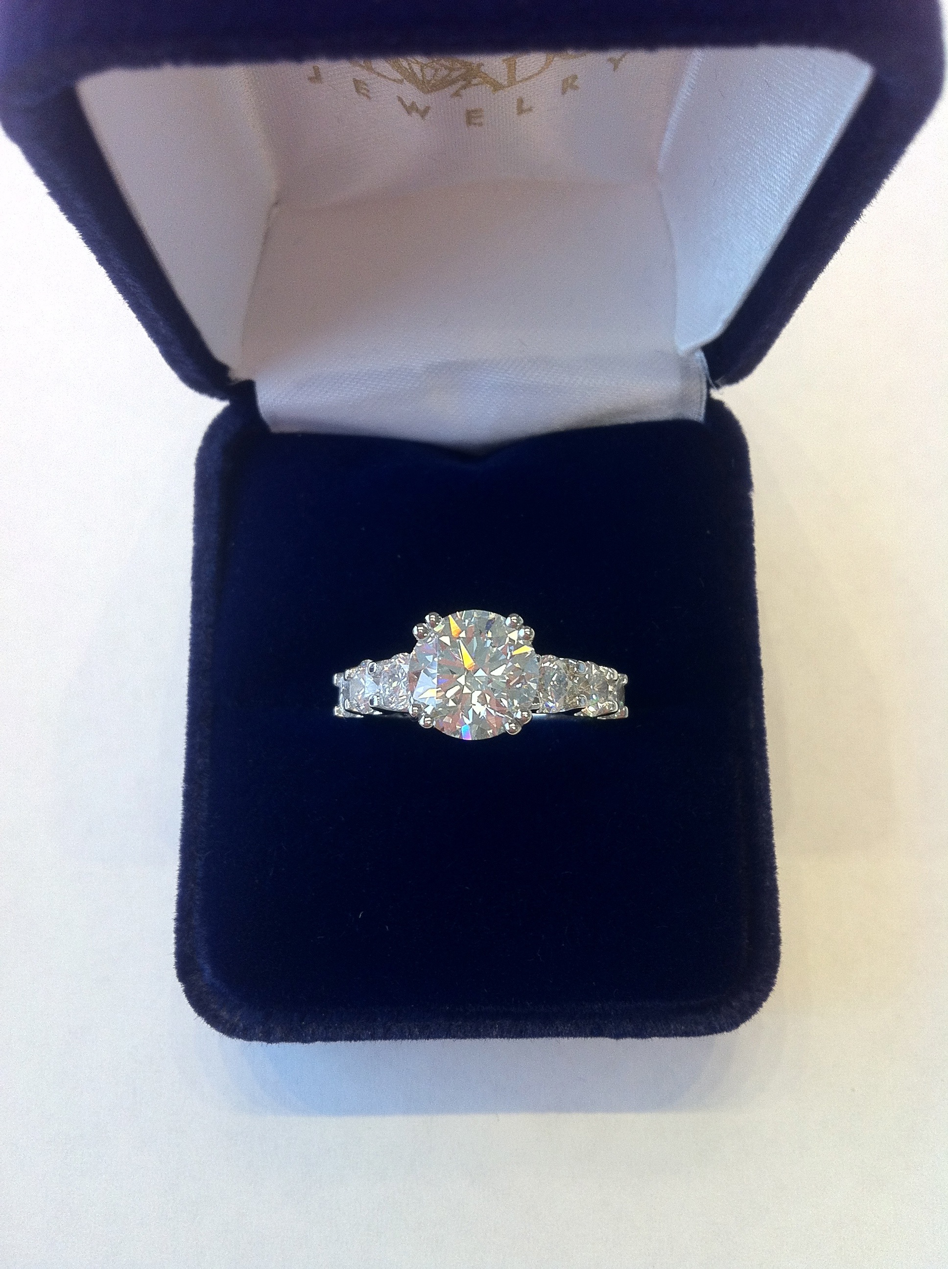 Round Brilliant Diamond Engagement Ring