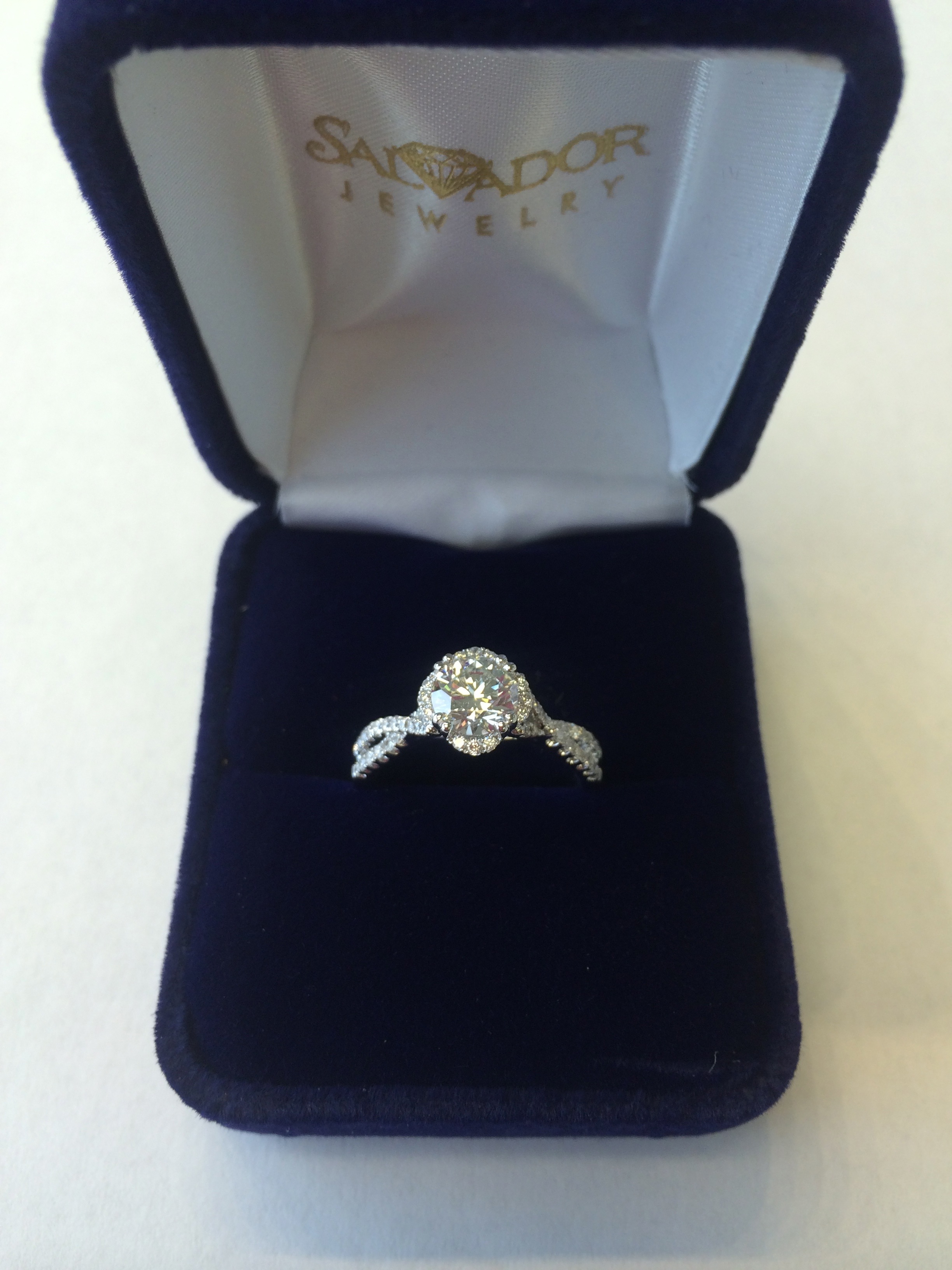 Round Brilliant Diamond Engagement Ring